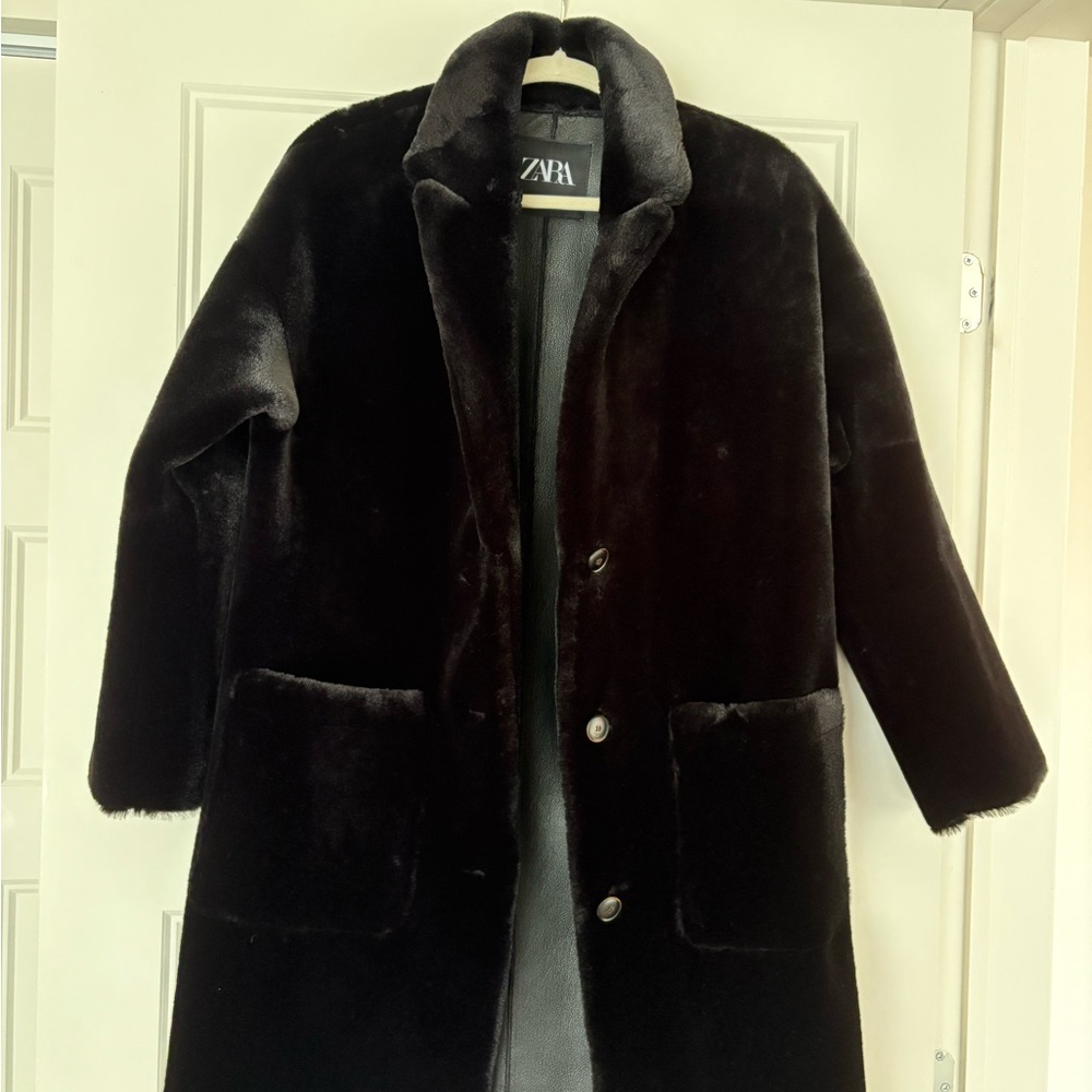 Black faux fur Zara coat